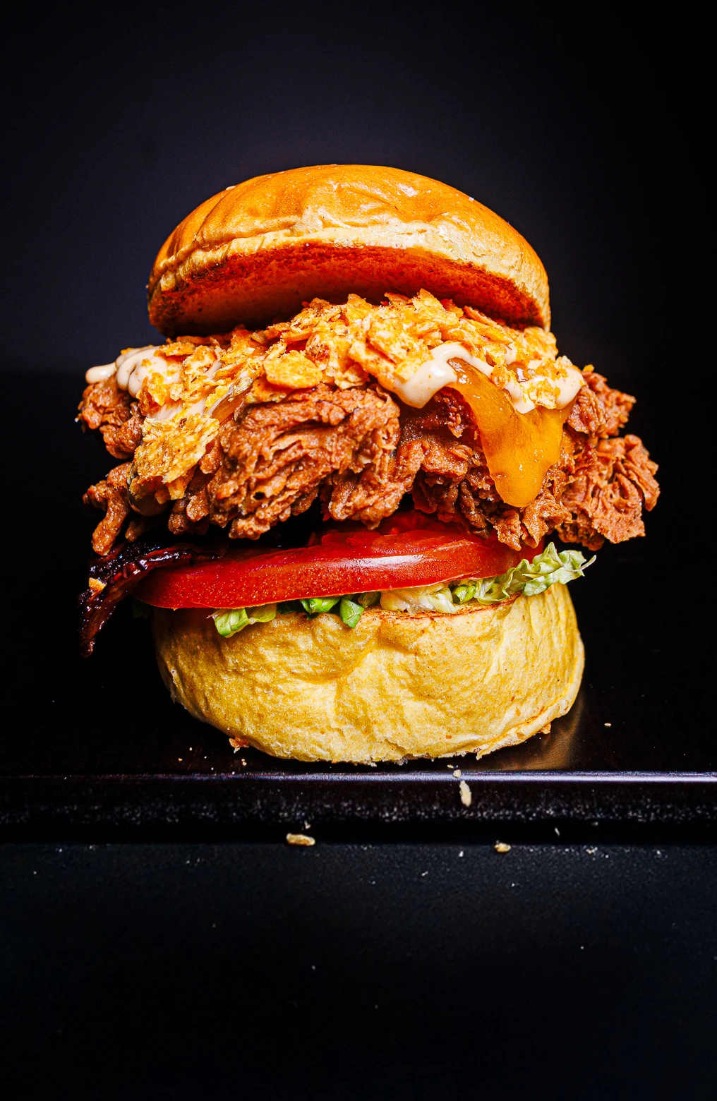 /images/dishes/burgers/burger-ovni-chicken.webp